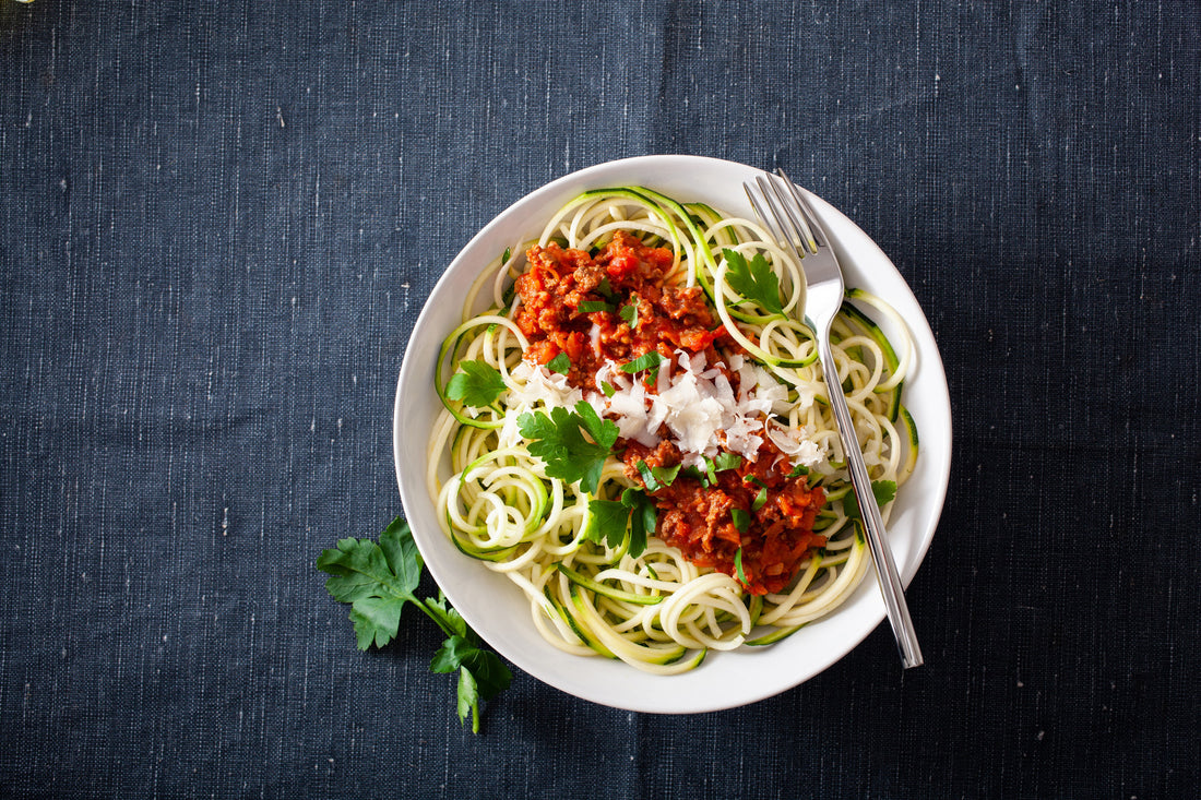 Spaghetti de dovlecel cu sos de carne